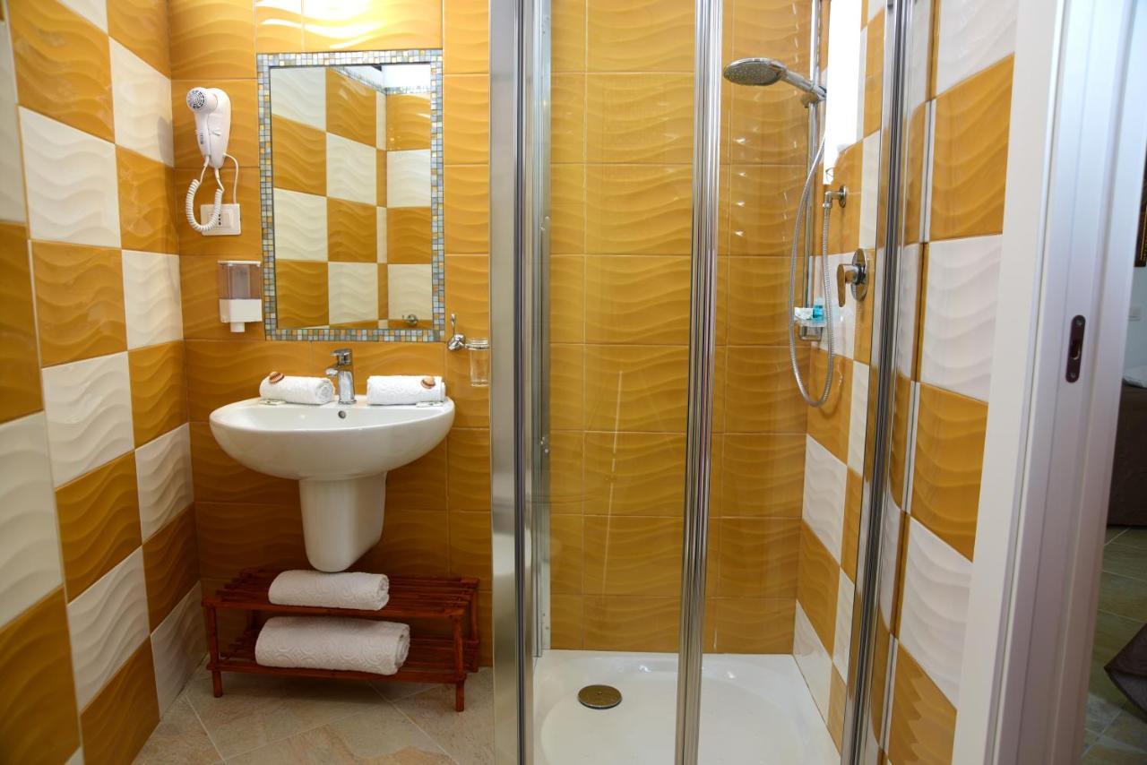 Armonia Rooms Термоли Екстериор снимка